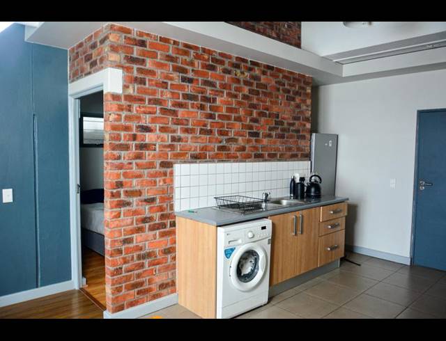 1 BEDROOM PROPERTY TO RENT IN SALT RIVER